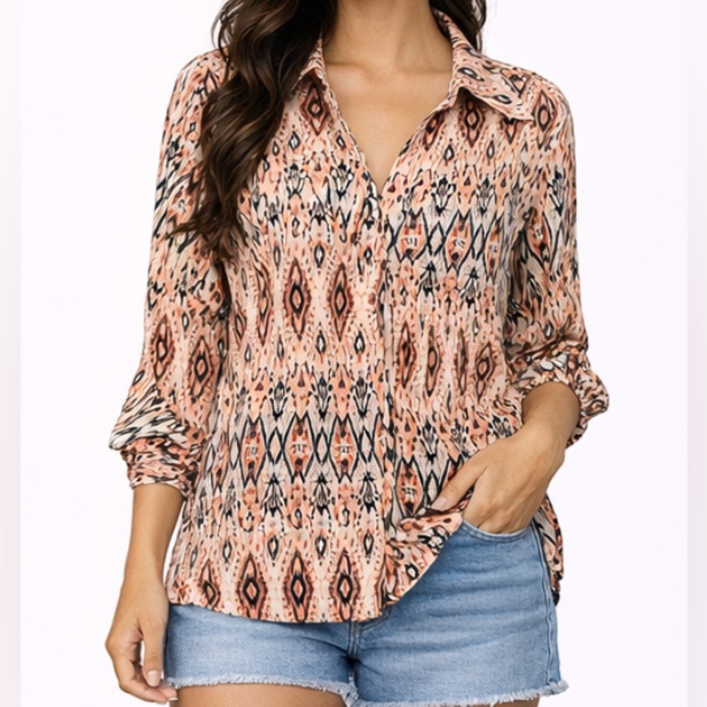 Chic Peach and Black Patterned Button-Down Shirt